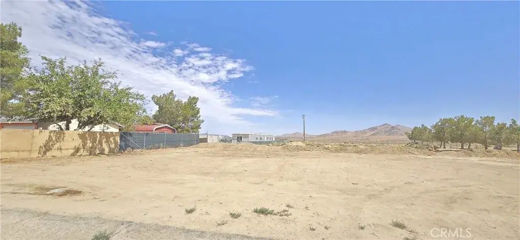 17900 Mossdale, Lancaster