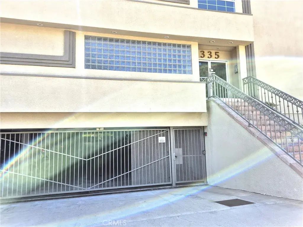 335 S Sierra Madre 105a, Pasadena