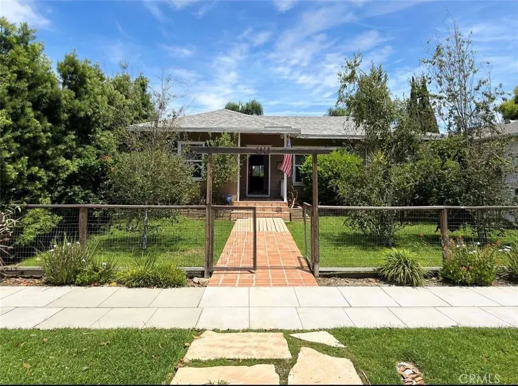 5493 E 29th Street, Long Beach
