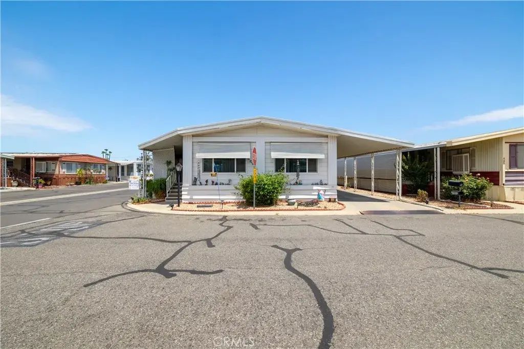 5001 W Florida 446, Hemet