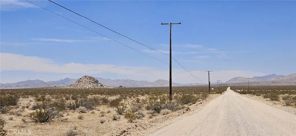 800 Stella, Lucerne Valley