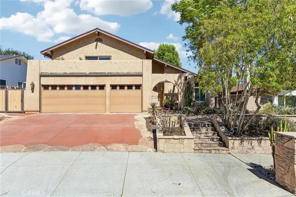 42 Kanan Road, Oak Park