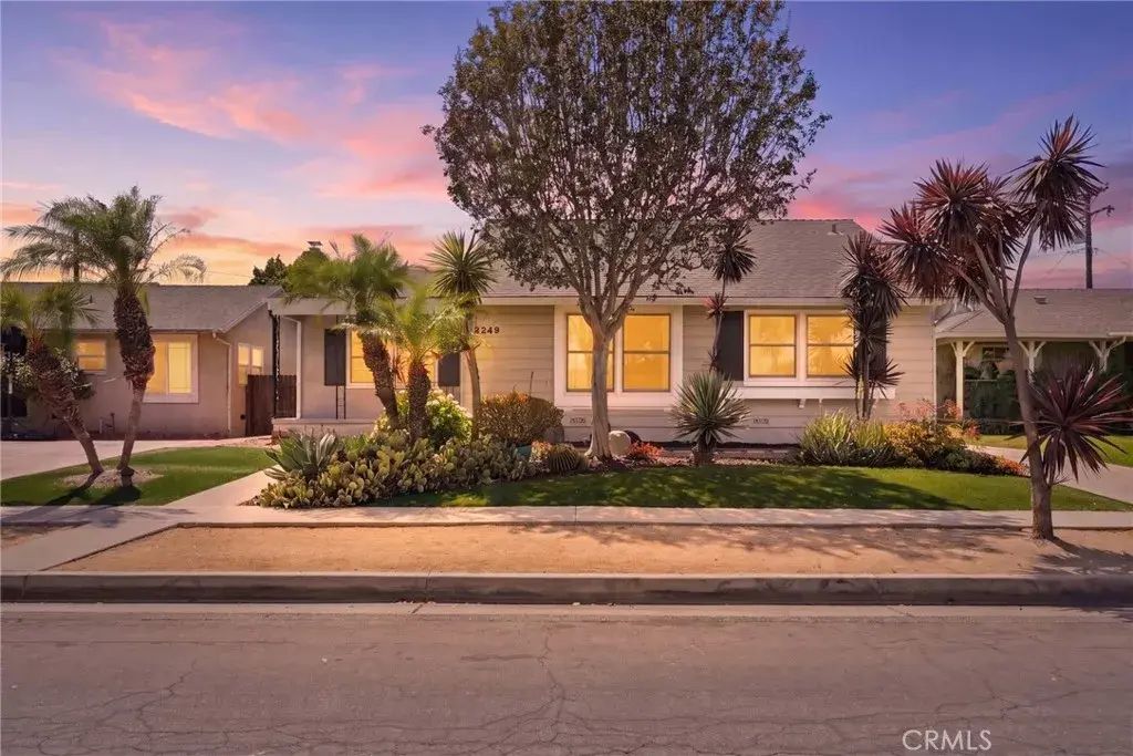 3249 Petaluma, Long Beach