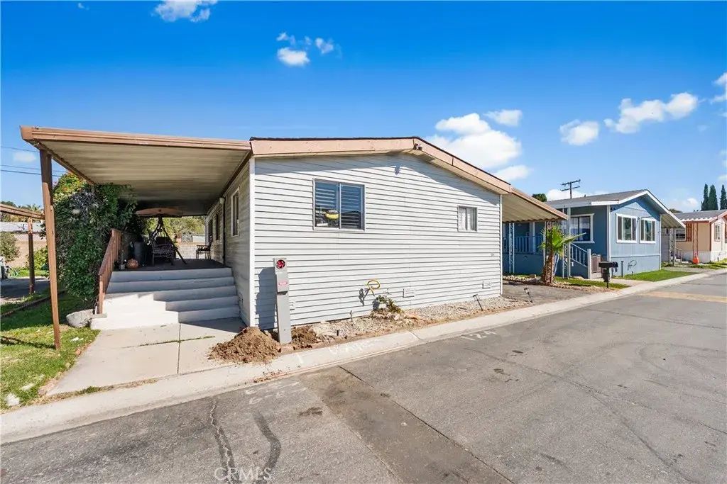 18540 Soledad Canyon 124, Canyon Country