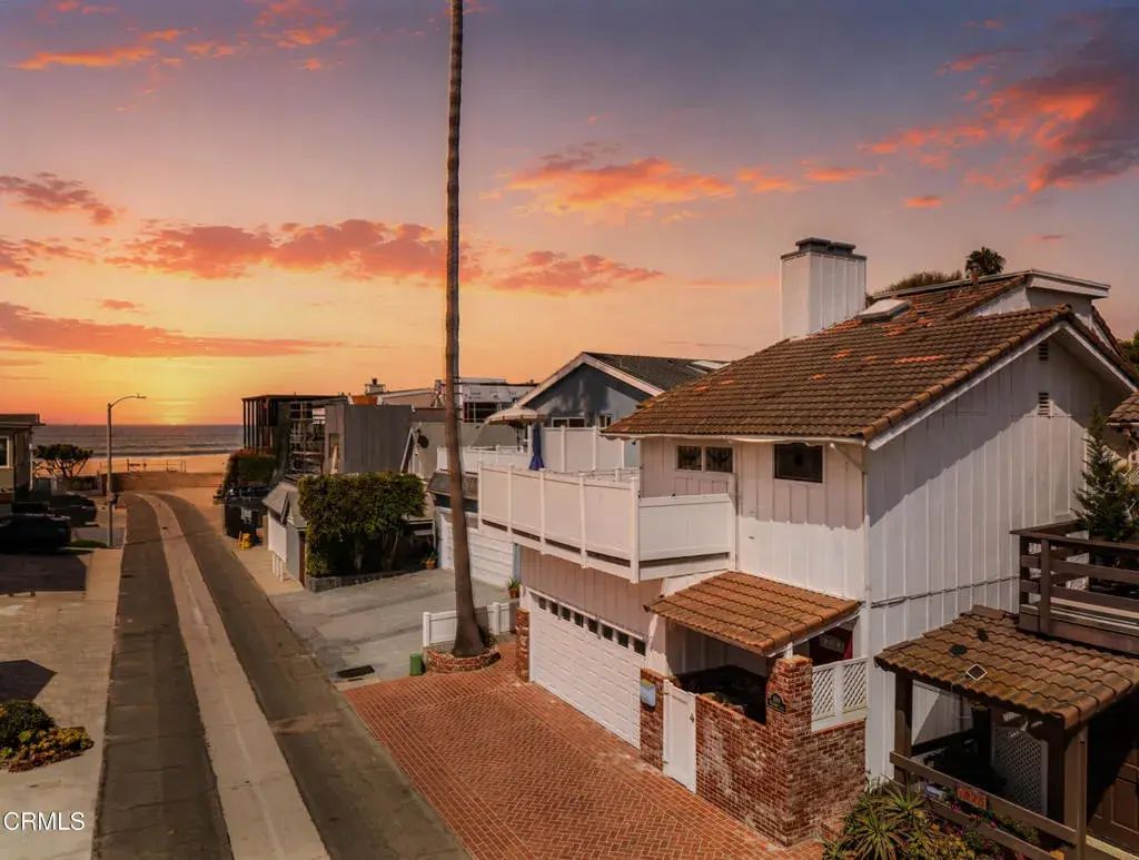 999 Waterbury Lane, Ventura