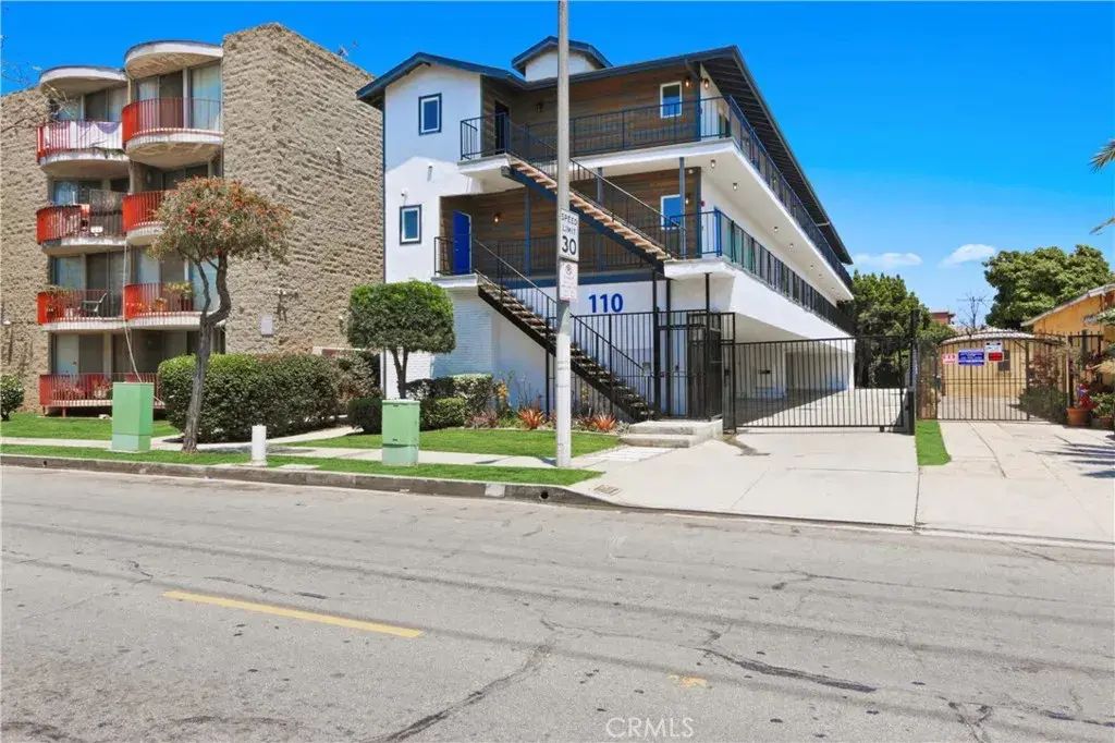 110 S Eucalyptus, Inglewood