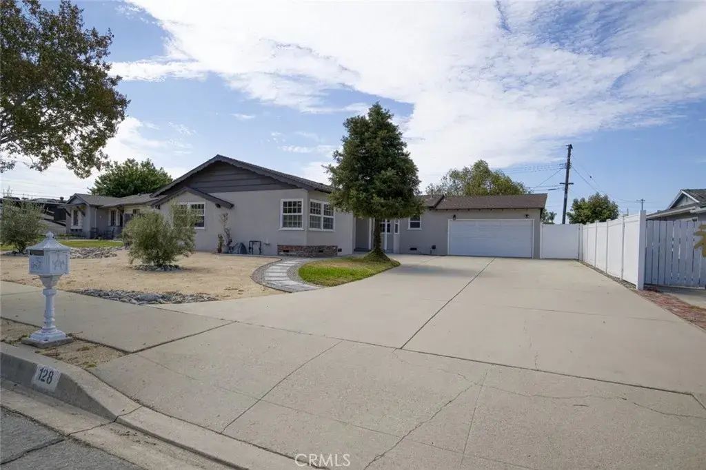128 W Gaillard Street, Glendora