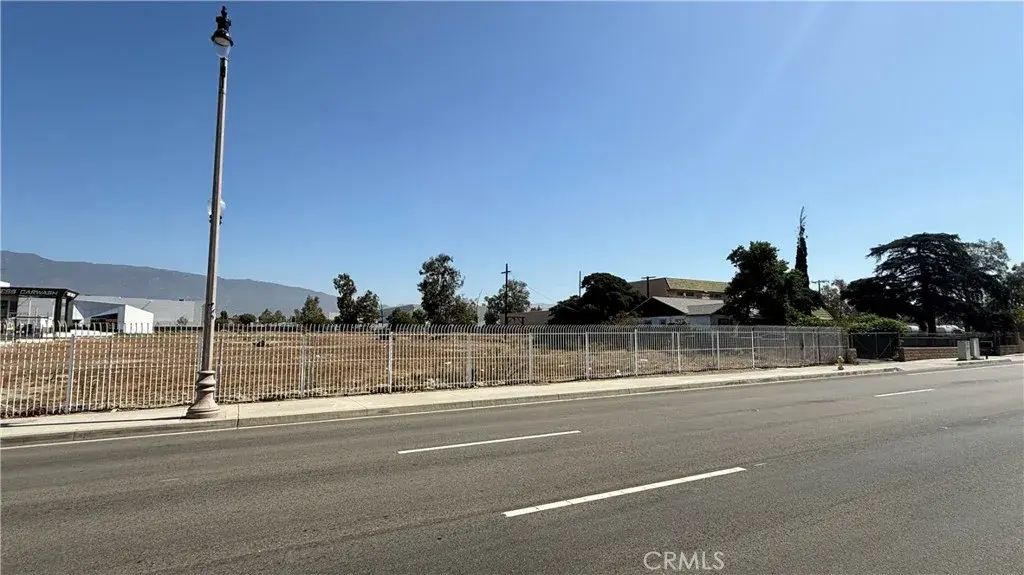 14596 Foothill, Fontana