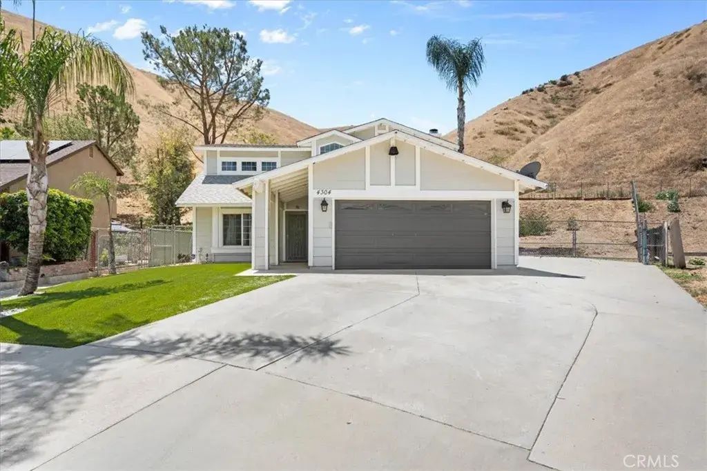 4304 Whitney Dr, San Bernardino