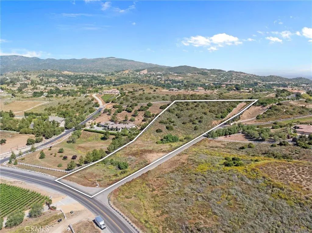 1 Avenida La Cresta, Murrieta
