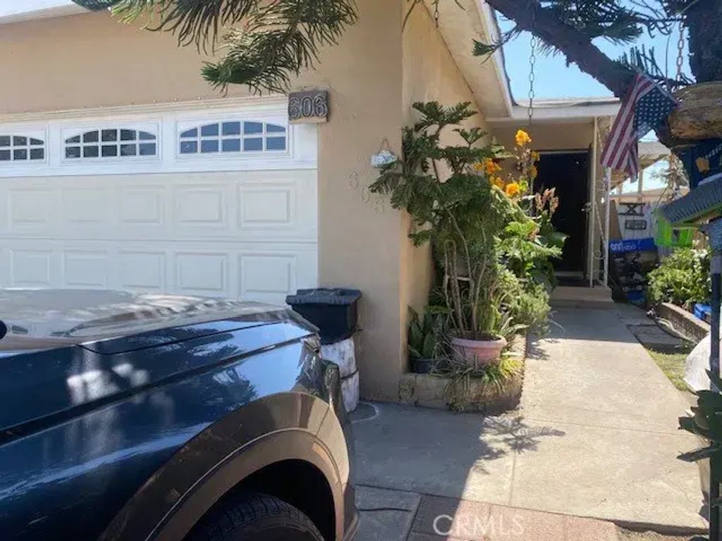 604 W 83rd, Los Angeles
