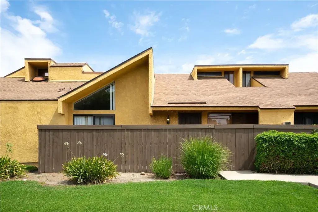 435 W 9th A3, Upland