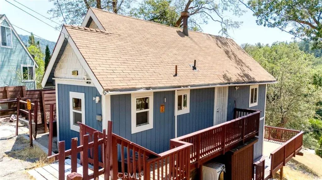 29251 Lake Brook, Cedar Glen