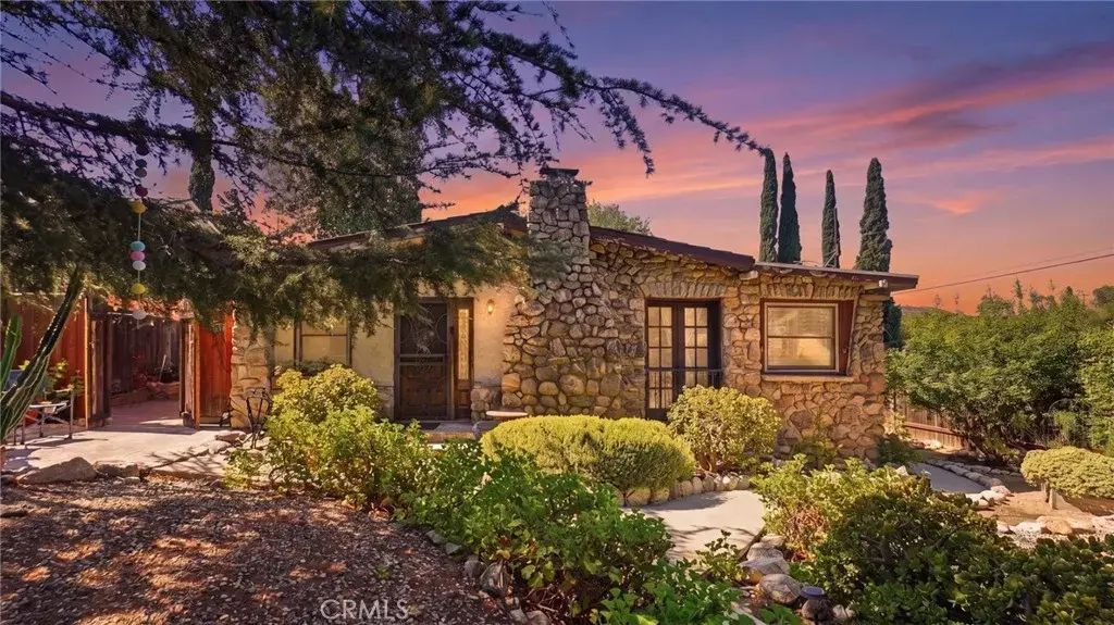 7276 Summitrose Street, Tujunga