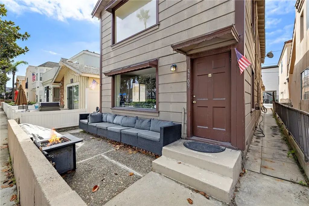 3709 W Balboa, Newport Beach
