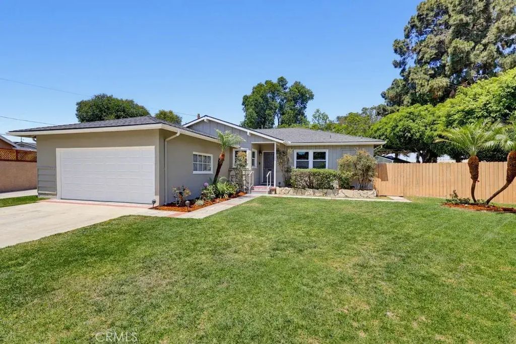 6911 E Septimo, Long Beach