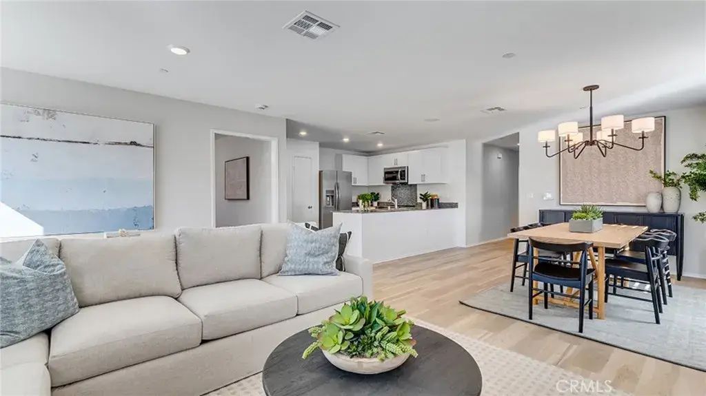 7582 Vassar Avenue, Hesperia