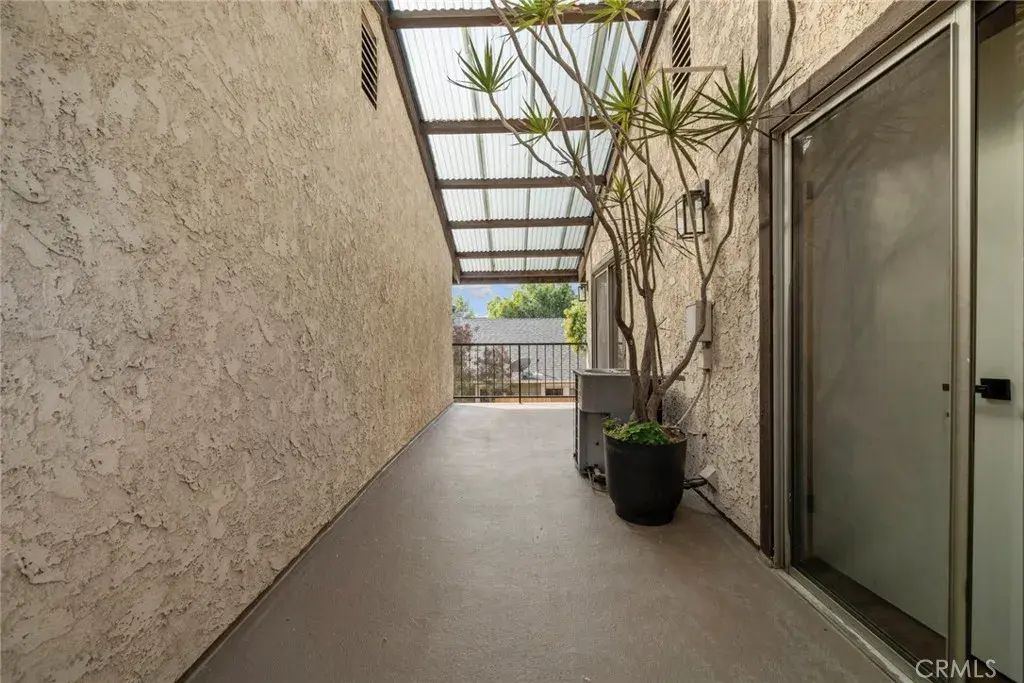 63 N Roosevelt 2, Pasadena