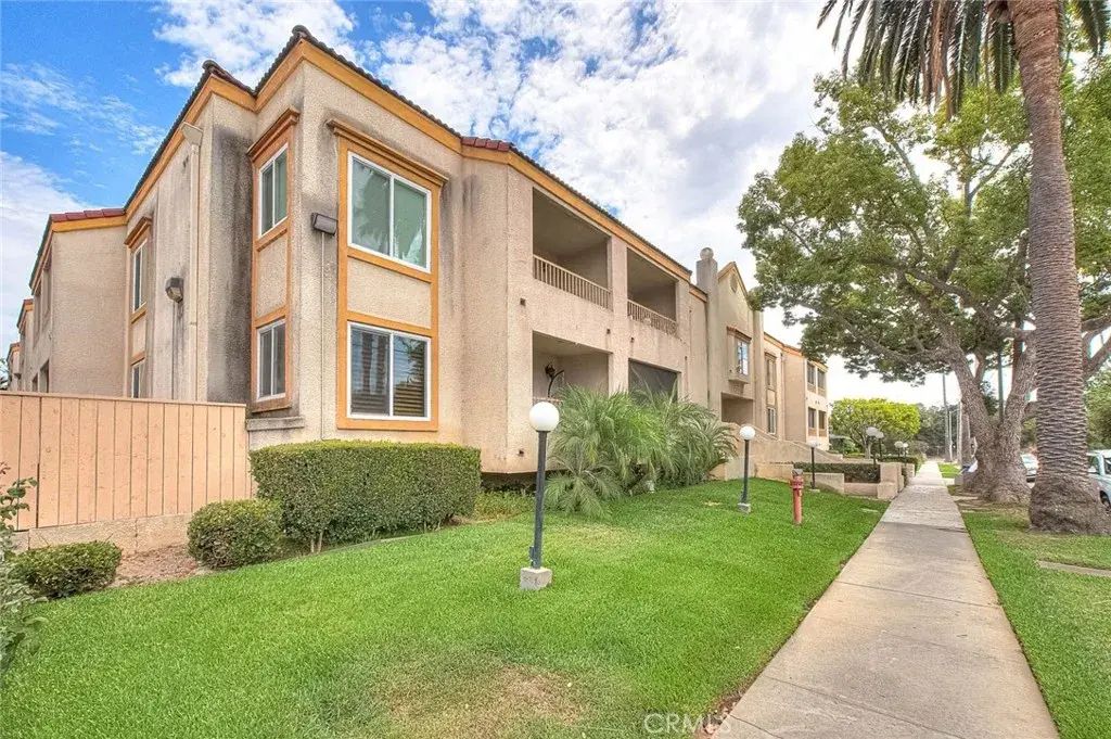 430 N Holliston 210, Pasadena