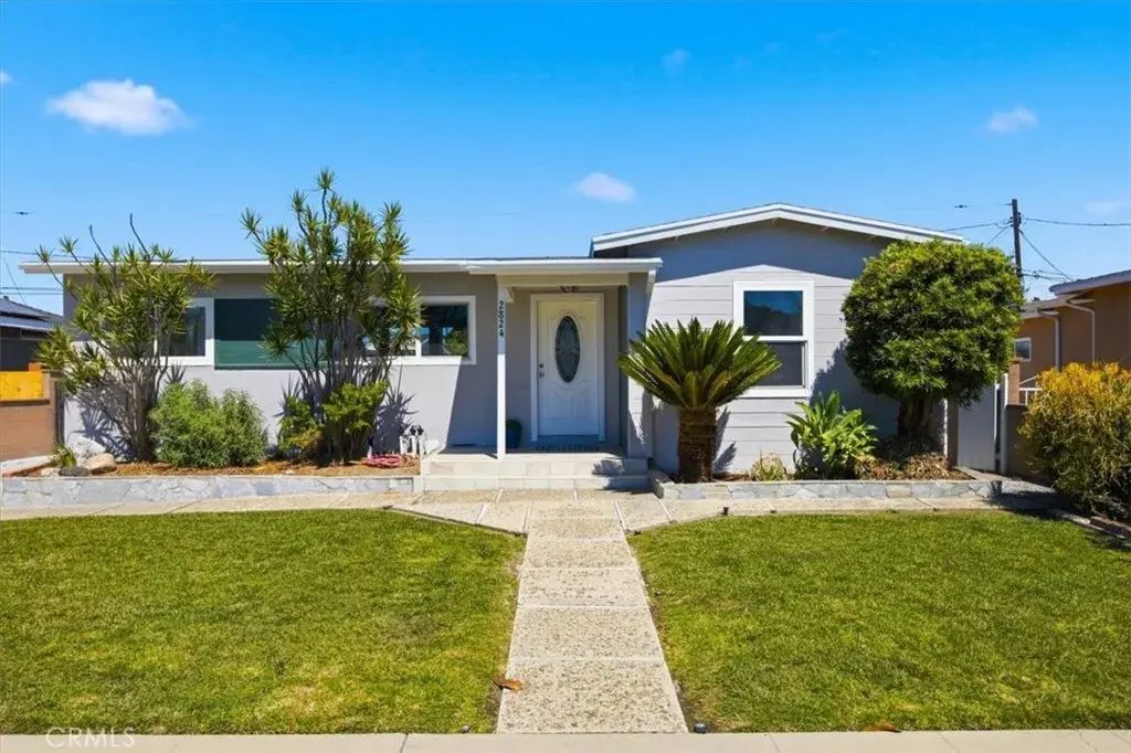 2824 Charlemagne Avenue, Long Beach