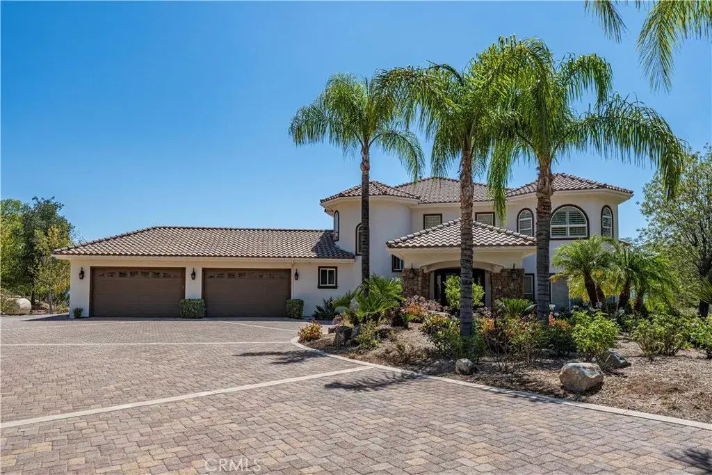 21100 Paseo Montana, Murrieta