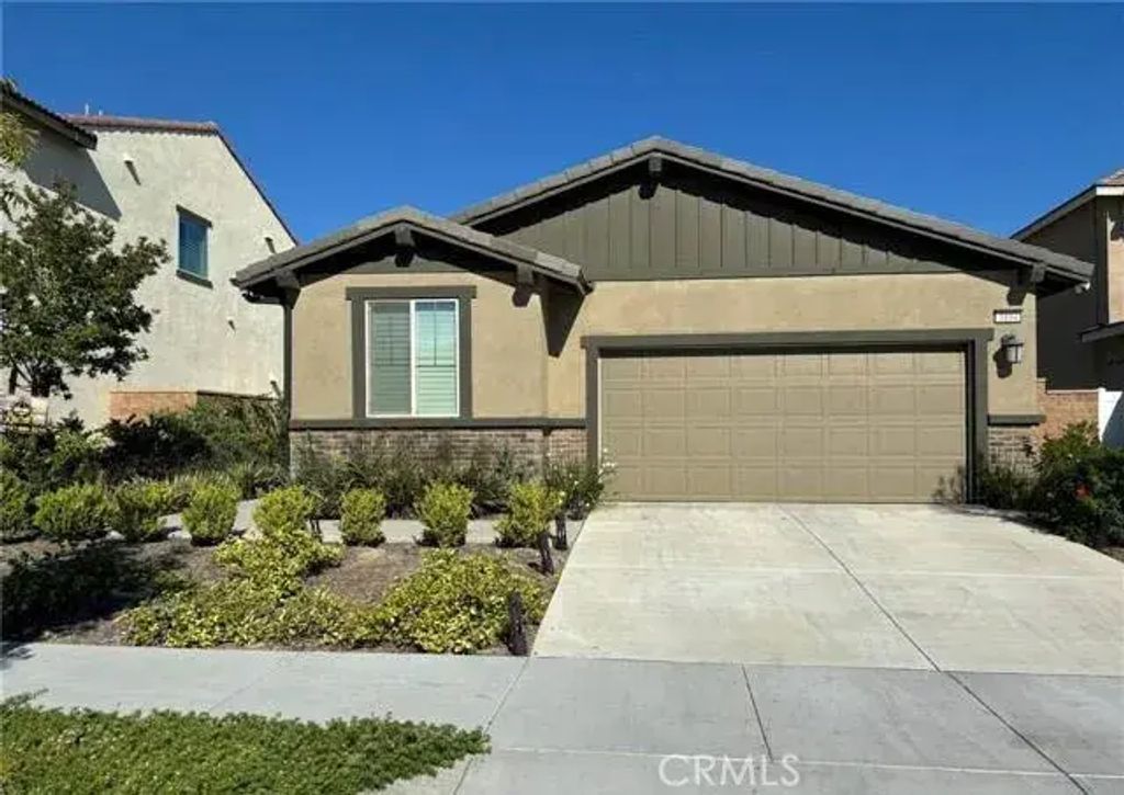 3104 Mammoth, Jurupa Valley