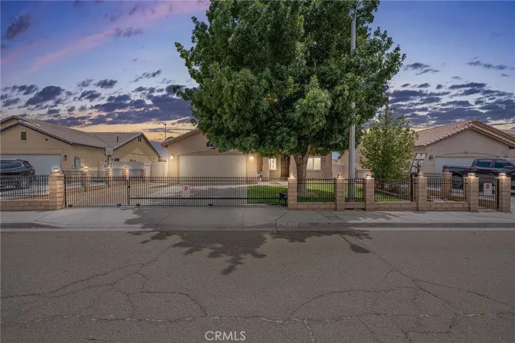 2158 Sierra Linda, Barstow