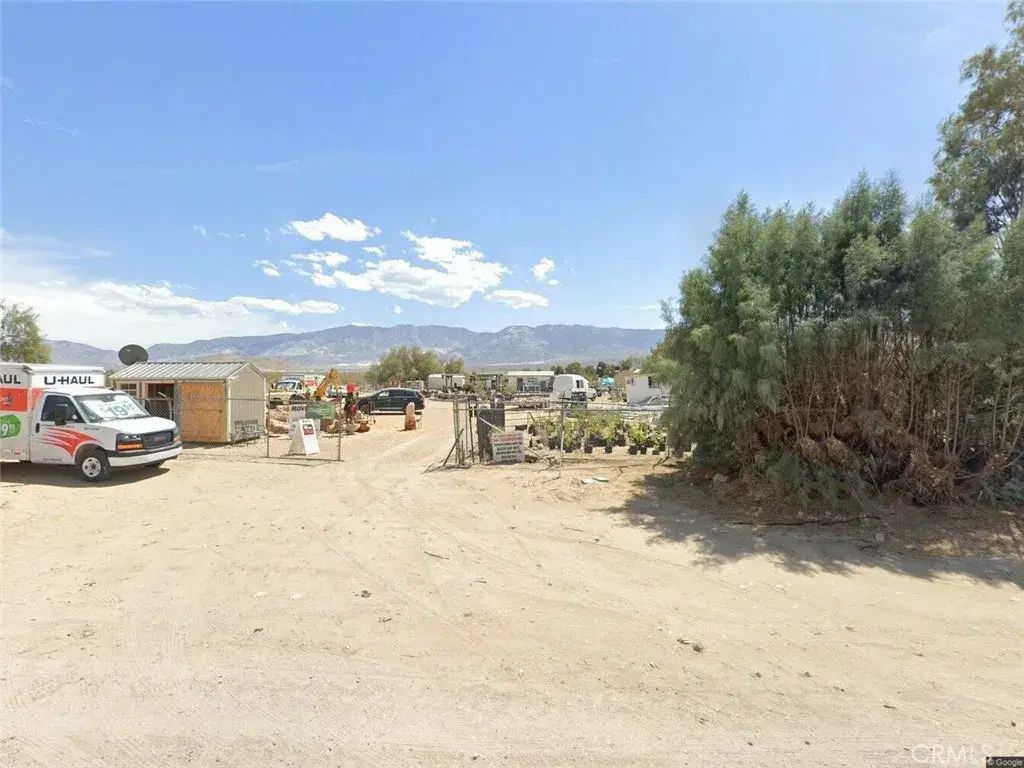 32961 Old Woman Springs, Lucerne Valley
