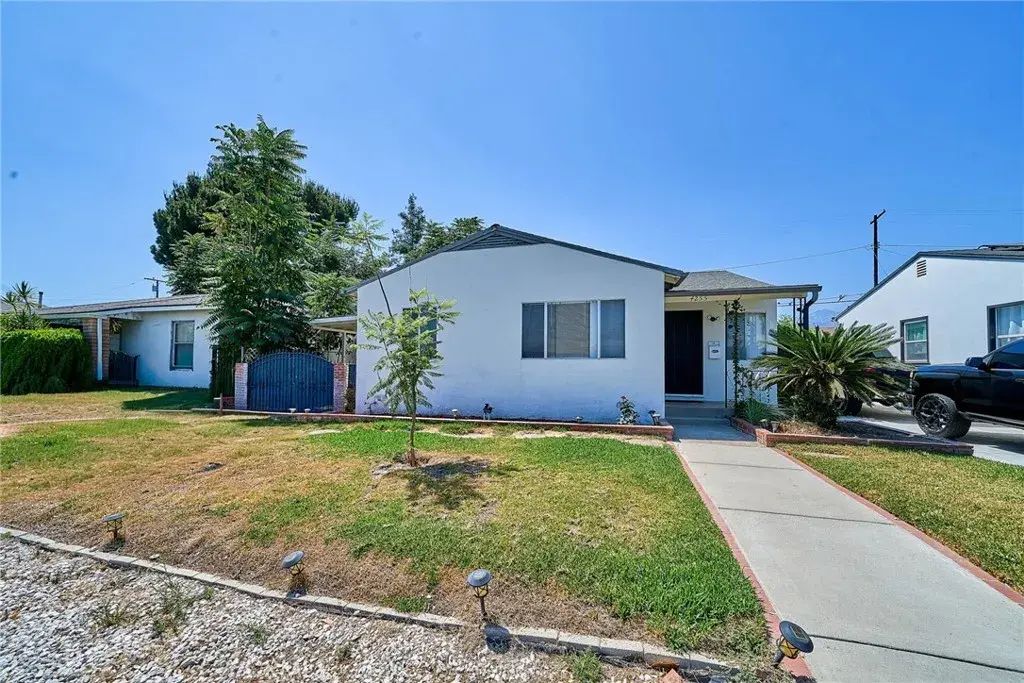 4255 Lynd Avenue, Arcadia