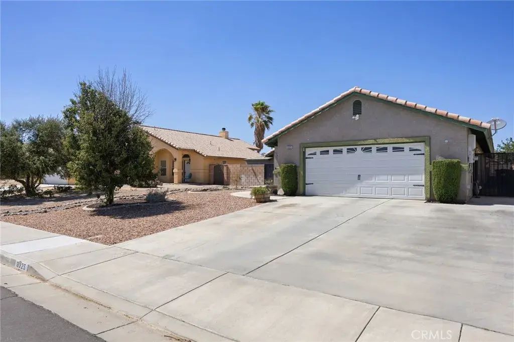 3325 Poplar St, Rosamond