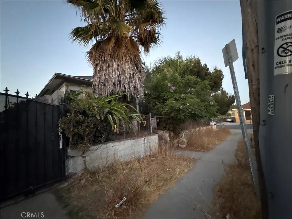 2545 Folsom Street, Los Angeles