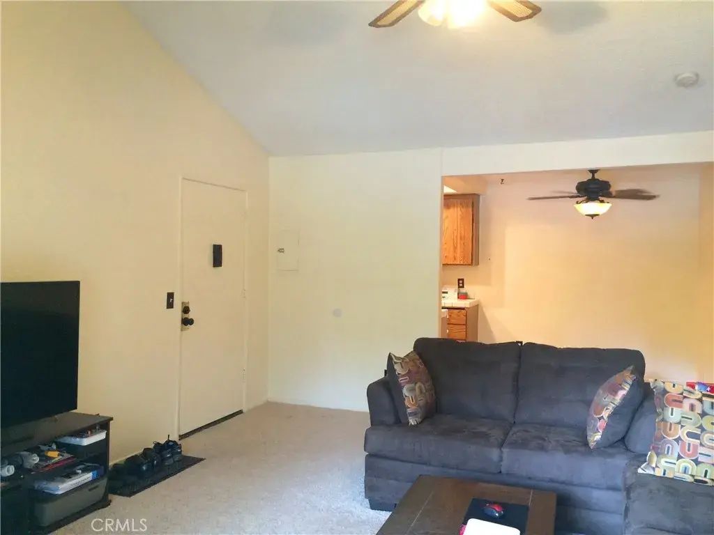 20702 El Toro Road, Lake Forest