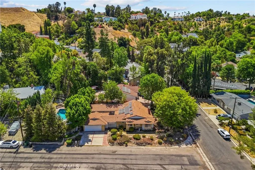 4898 Reforma Rd, Woodland Hills