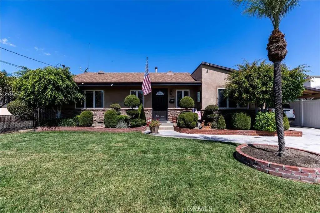 10325 Brookshire, Downey