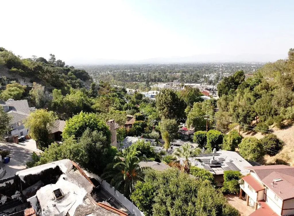 4132 Vanetta Place, Studio City