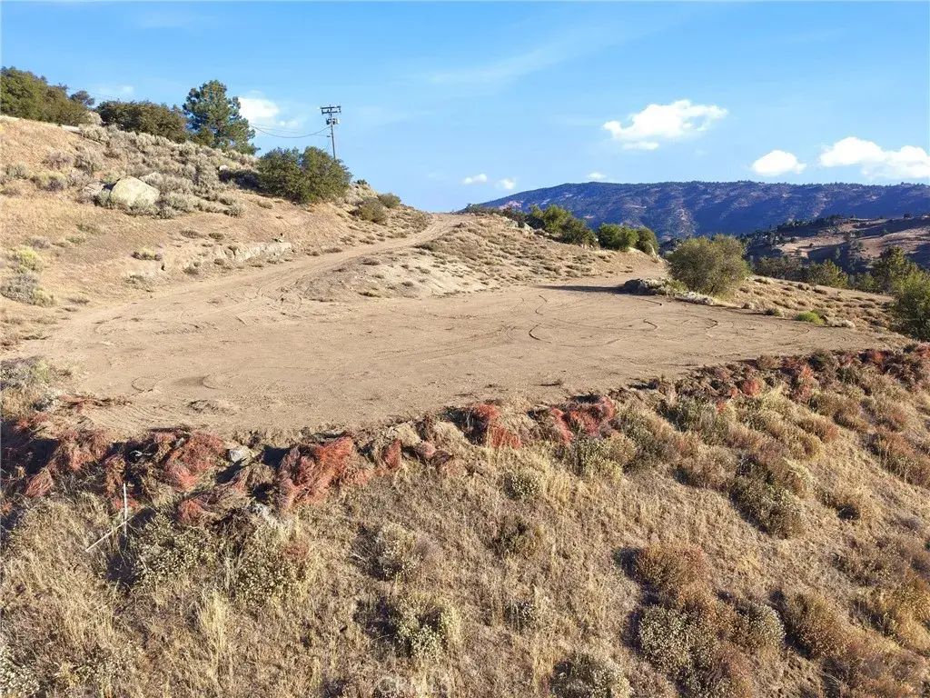 26400 Skyline, Tehachapi