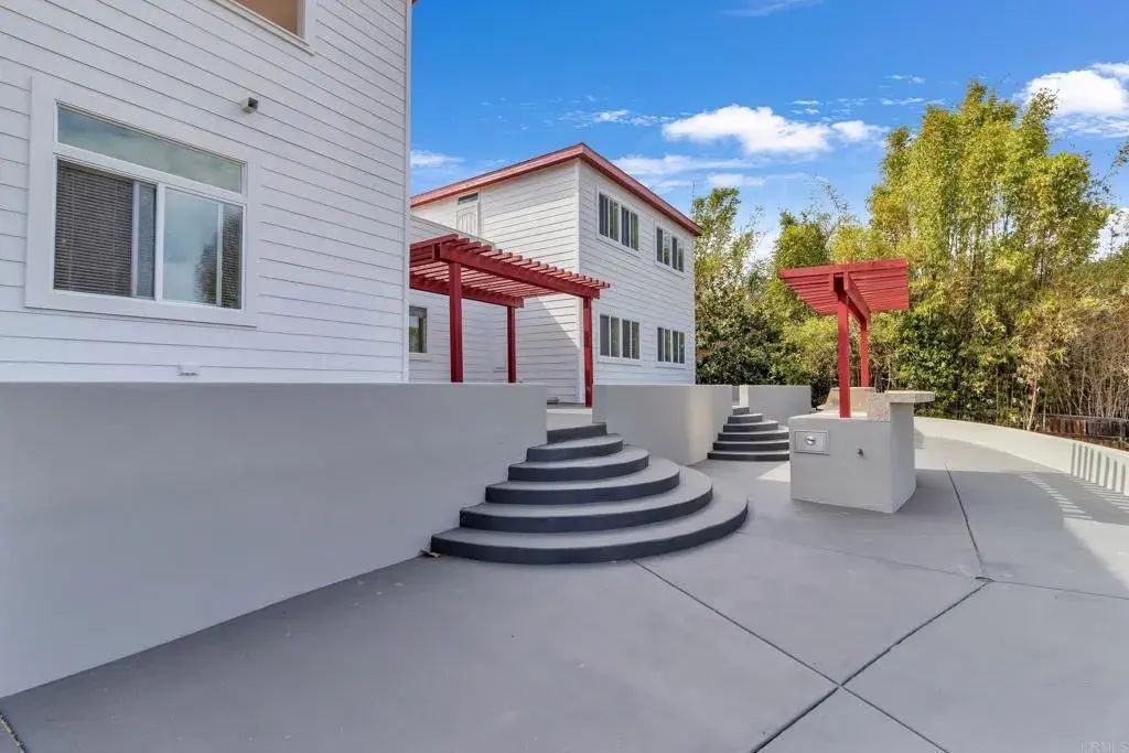 441 Rancho Santa Fe Road, Encinitas