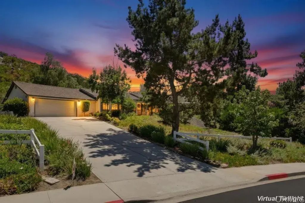 12725 Monte Vista Road, Poway