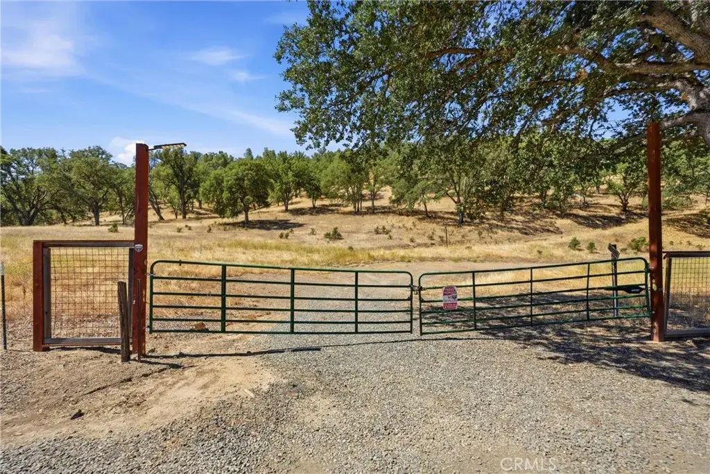 18355 E Highway 20, Clearlake Oaks