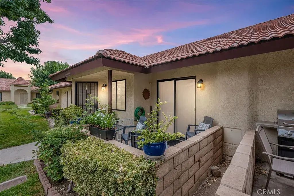 19233 Elm, Apple Valley