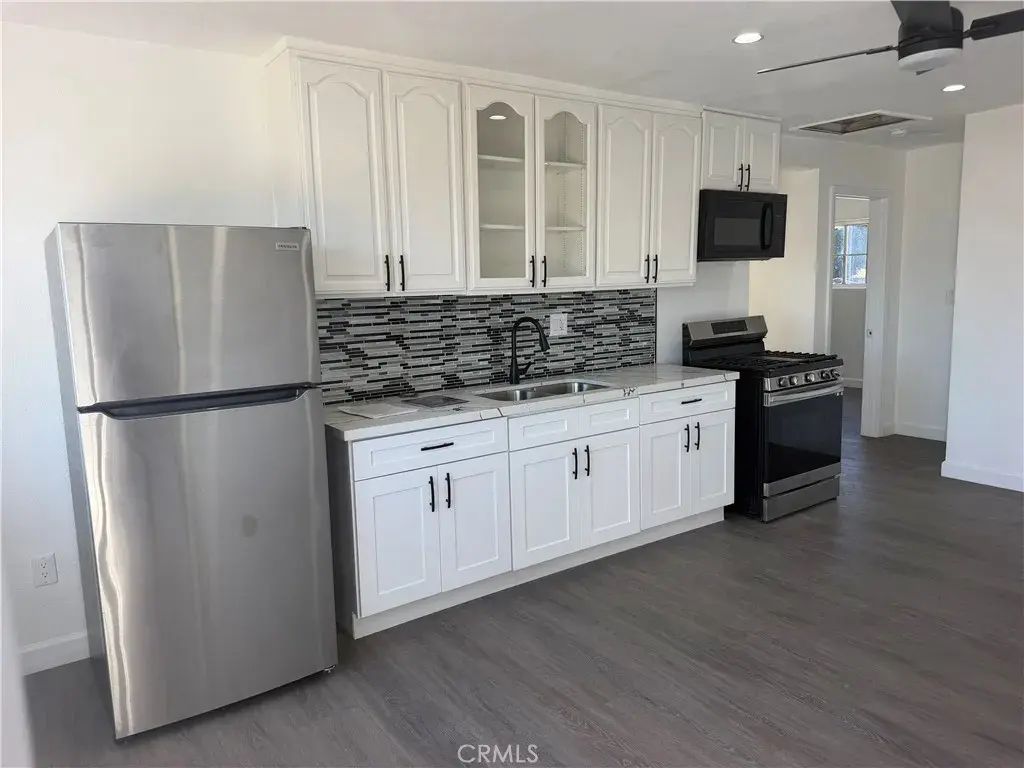 1550 W 59th Place, Los Angeles