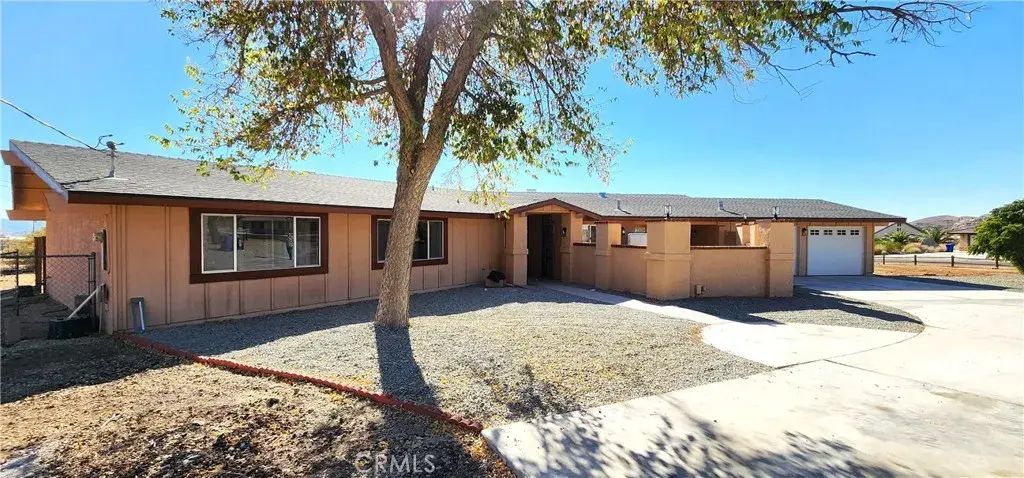 16257 Saint Timothy Road, Apple Valley