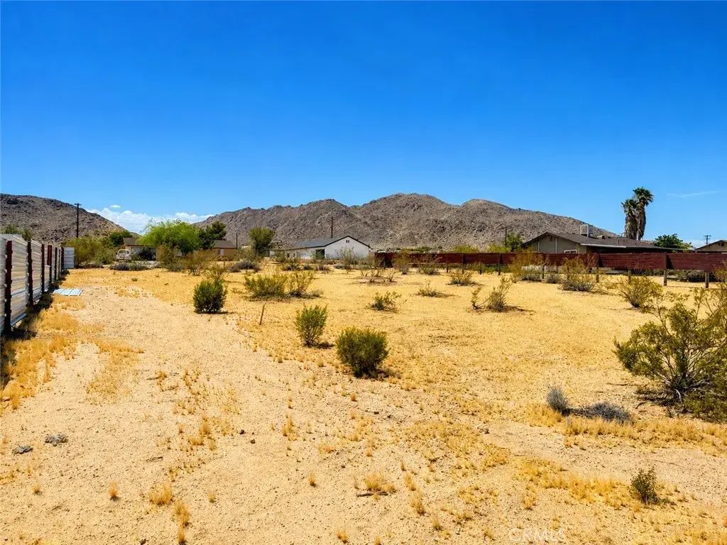 4837 Avenida Del Sol, Joshua Tree