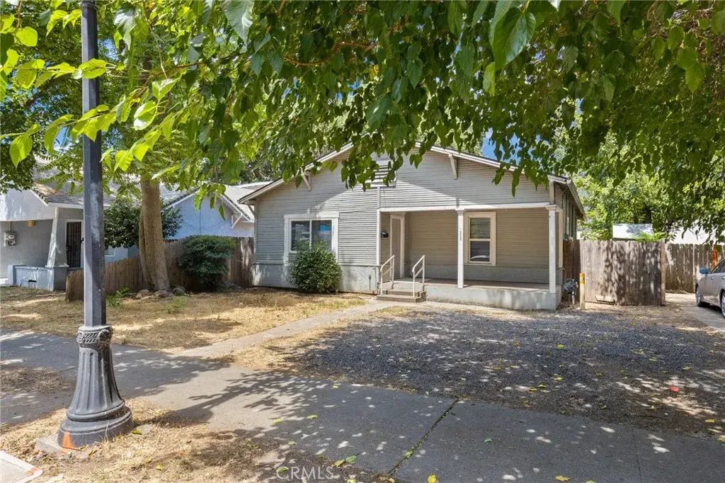 1038 W 5th Street, Chico