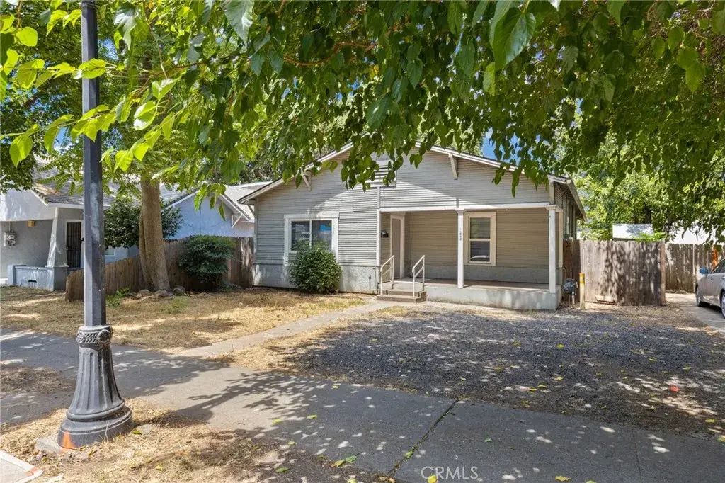 1038 W 5th Street, Chico
