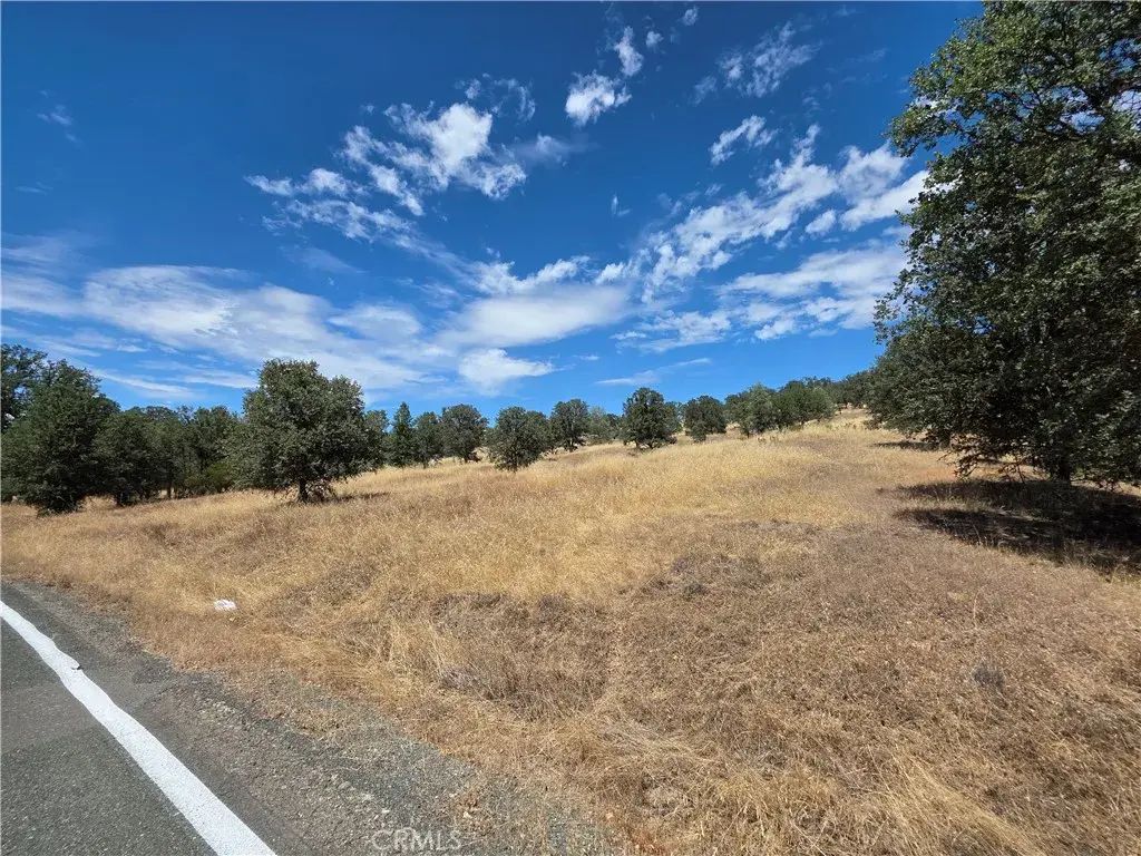 1910 New Long Valley, Clearlake Oaks