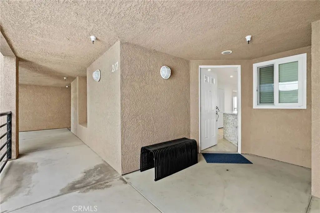 1200 Pacific Coast Highway 217, Huntington Beach
