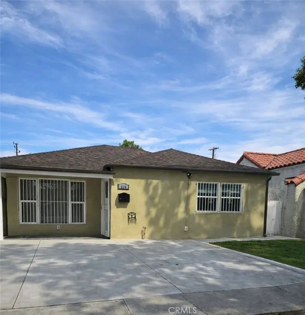 819 E 85th Street, Los Angeles