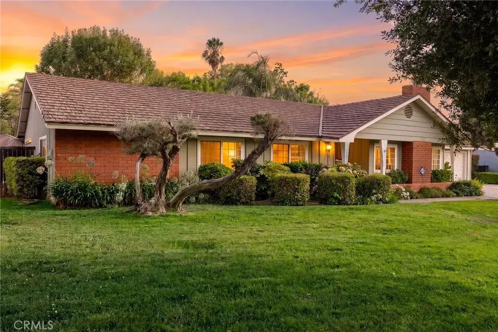 1611 Marjorie, Redlands