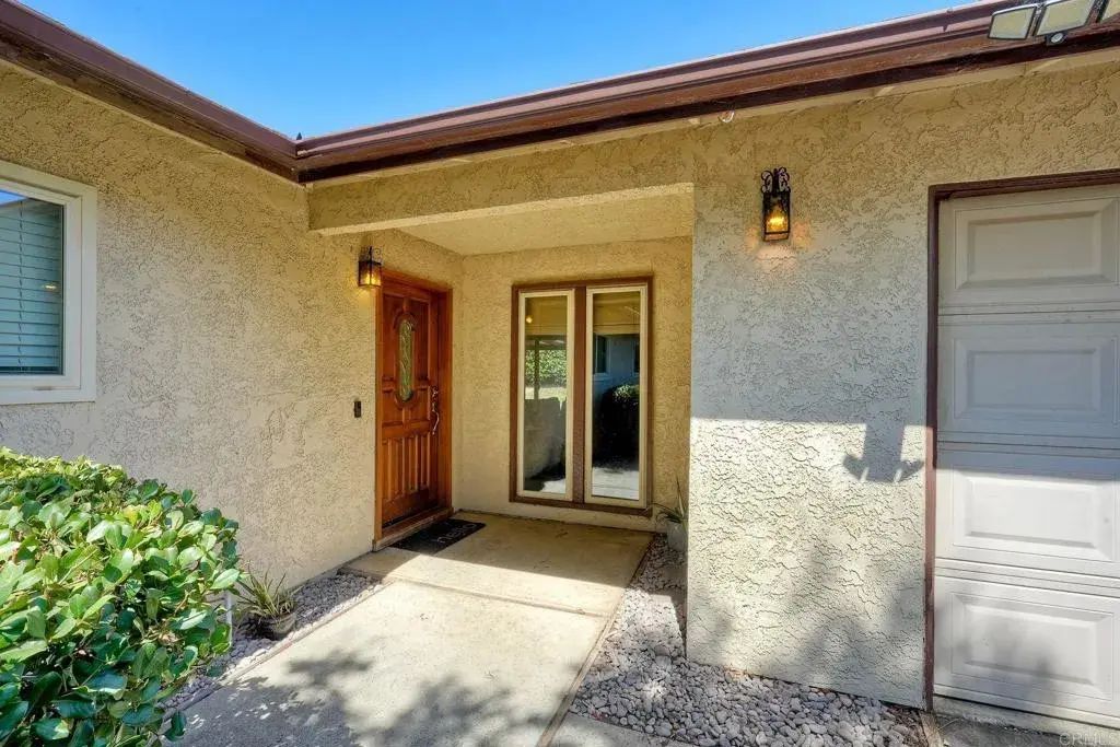 935 Tanya Lane, Fallbrook